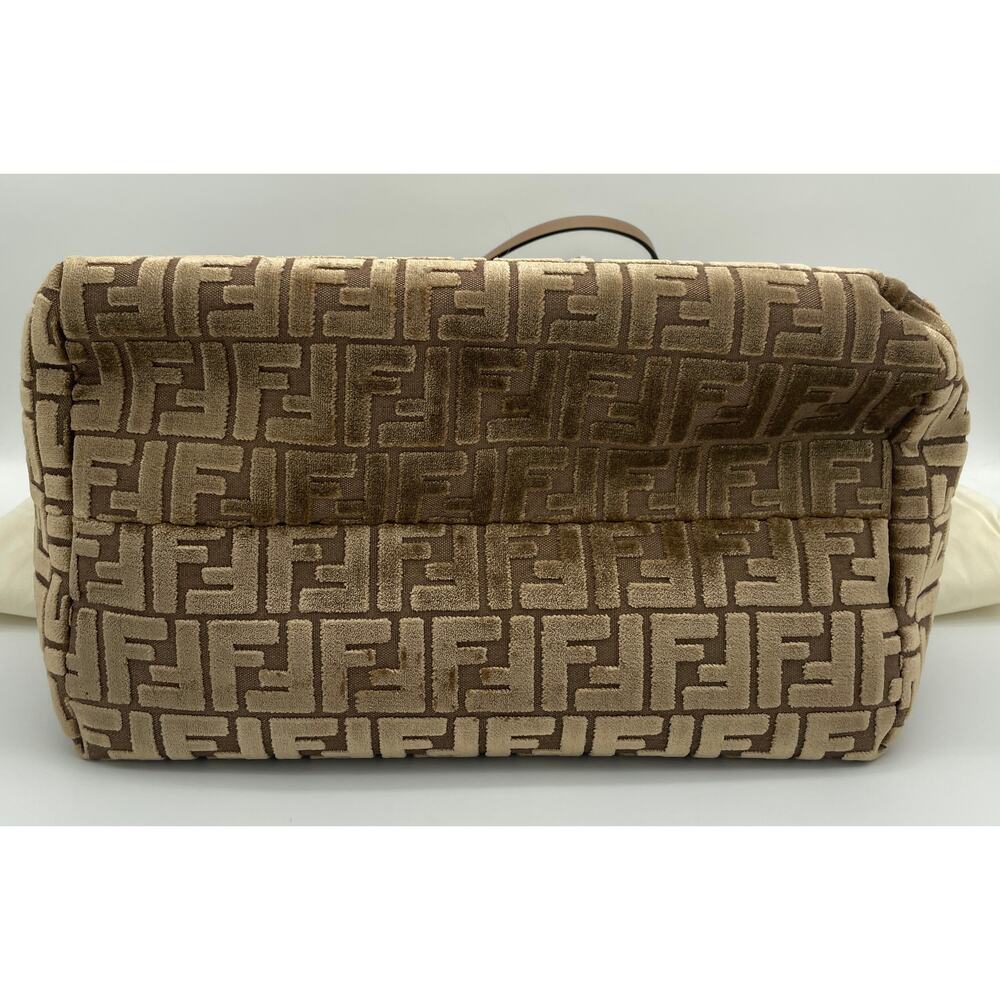 NEW FENDI ROLL LARGE LOGO FF CARRY ALL SHOPPER TOTE BAG NWT AUTHENTIC! - Picture 9 of 15